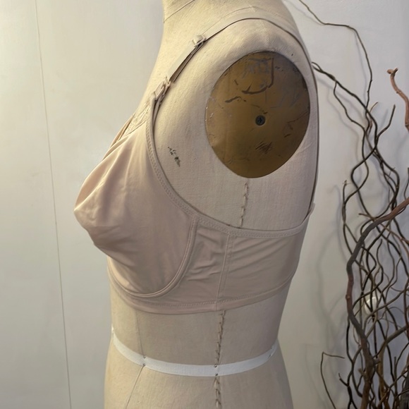 Loving Moments Nude nursing bra with lace detail 38D - Picture 6 of 8